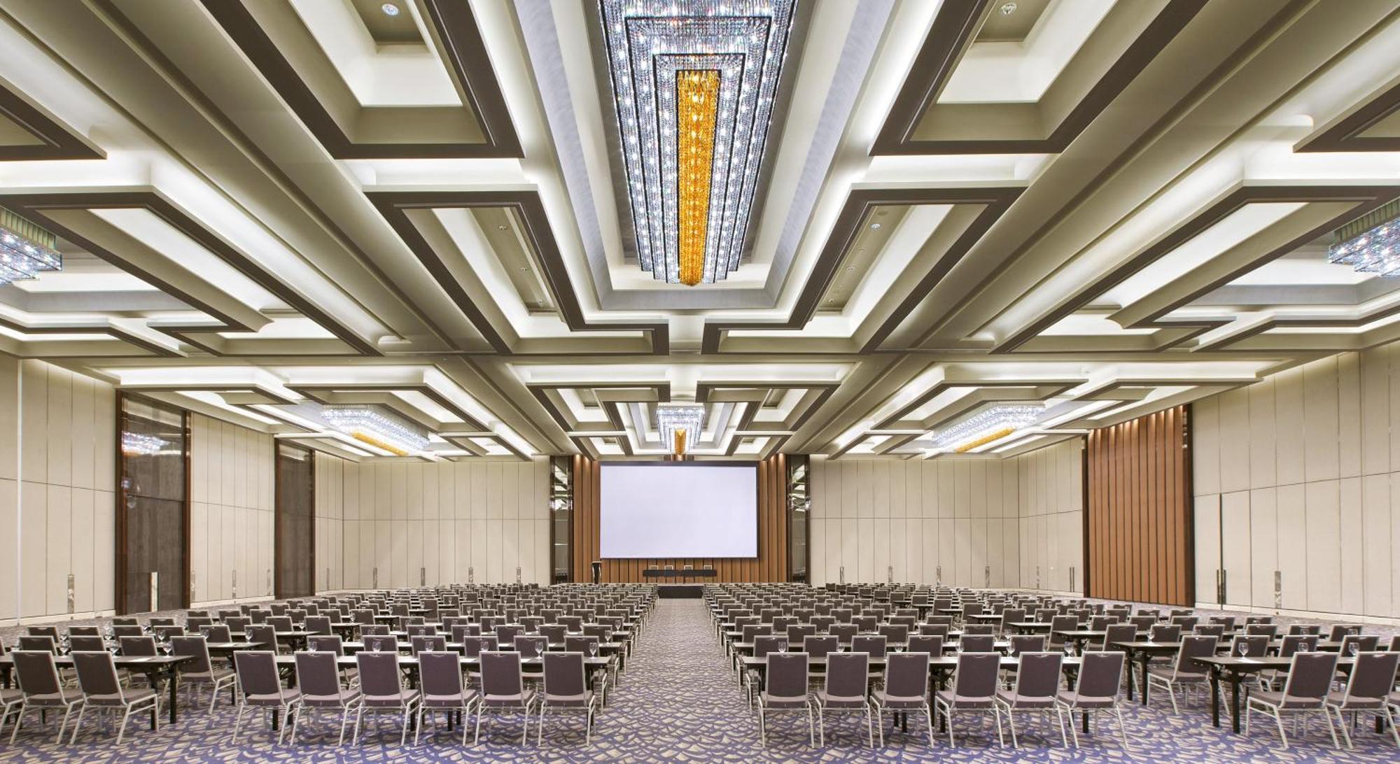 Sheraton Grand Jakarta Gandaria City Hotel Exterior photo