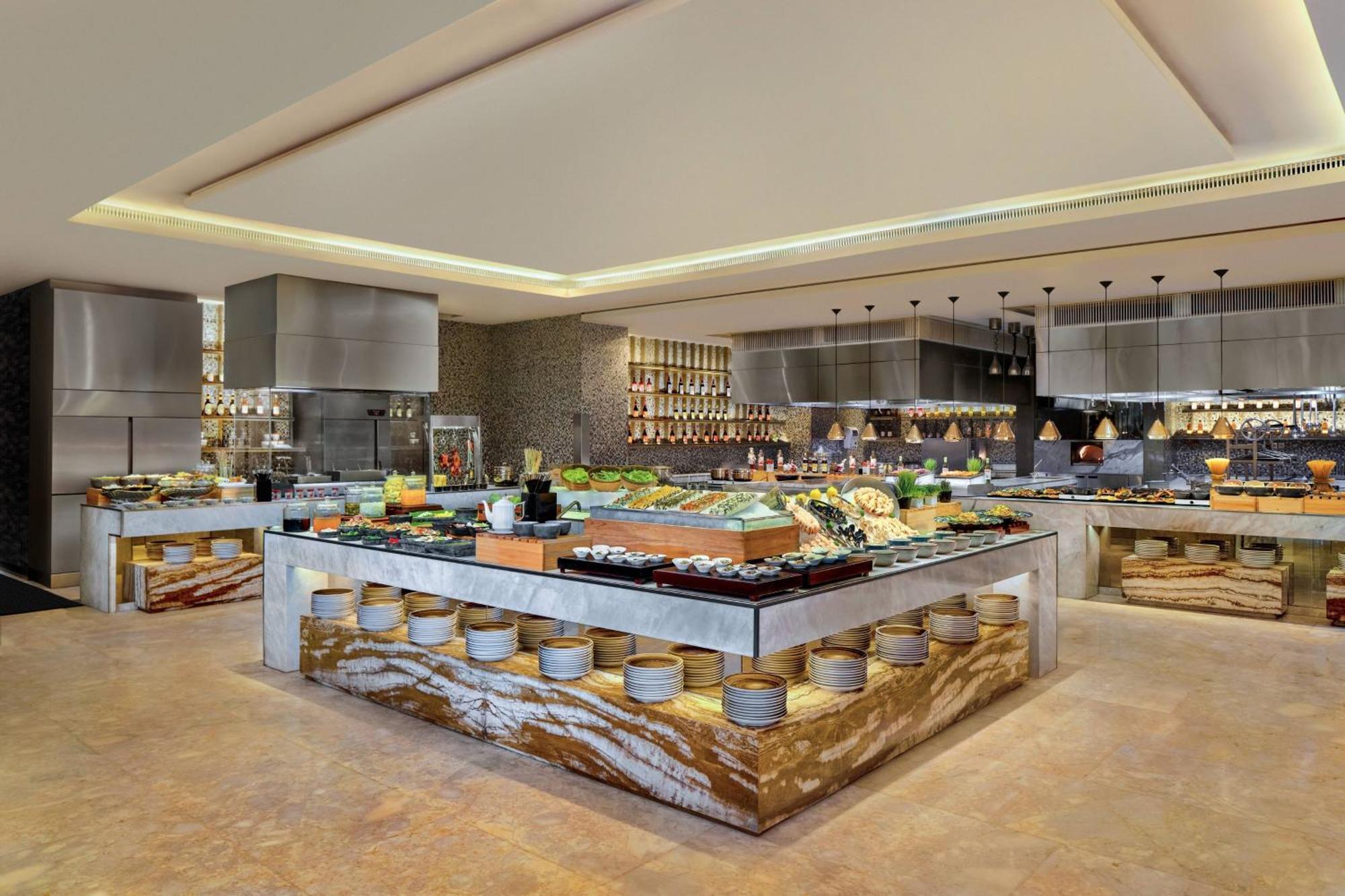 Sheraton Grand Jakarta Gandaria City Hotel Exterior photo