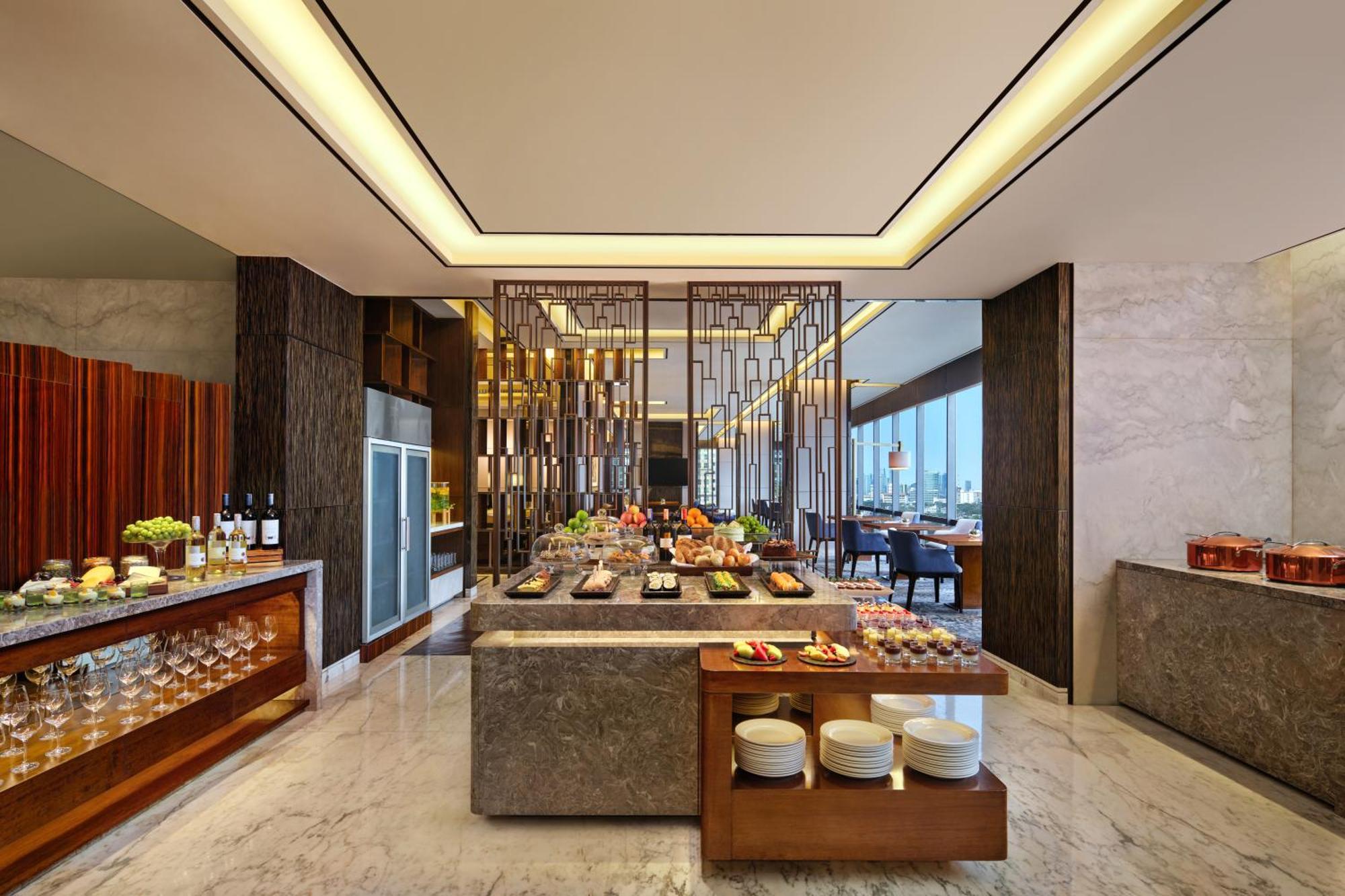 Sheraton Grand Jakarta Gandaria City Hotel Exterior photo