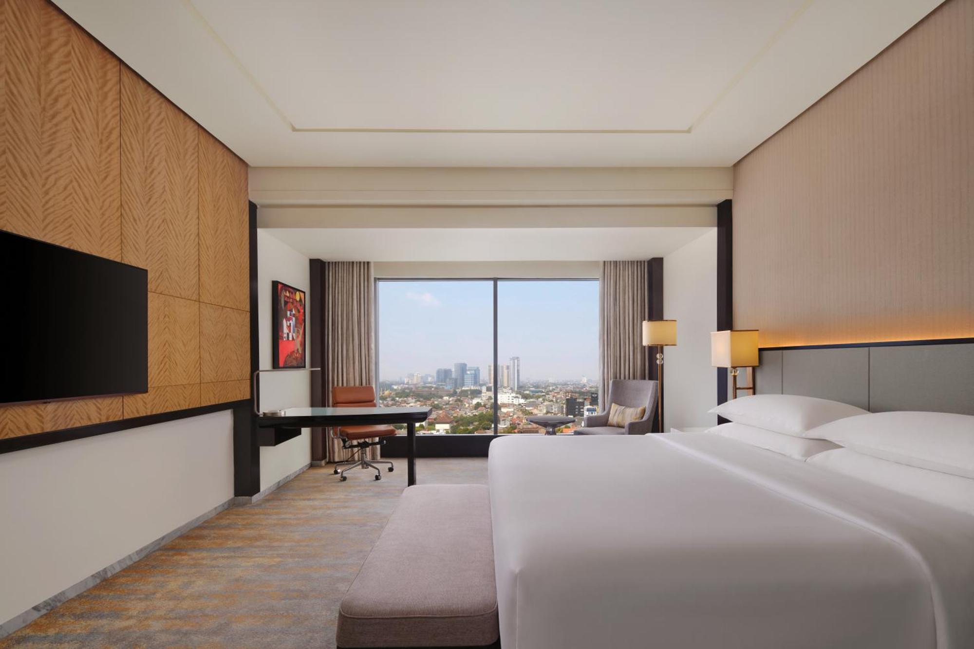 Sheraton Grand Jakarta Gandaria City Hotel Exterior photo