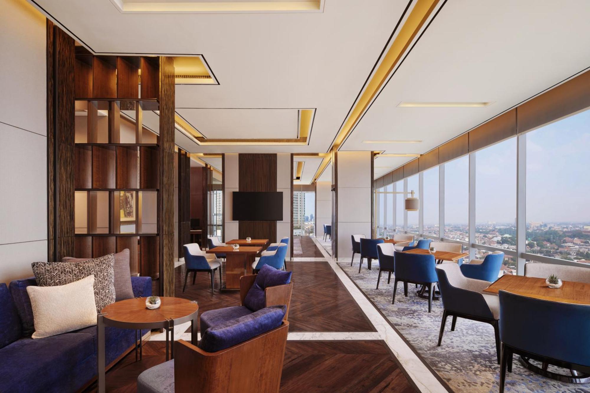 Sheraton Grand Jakarta Gandaria City Hotel Exterior photo