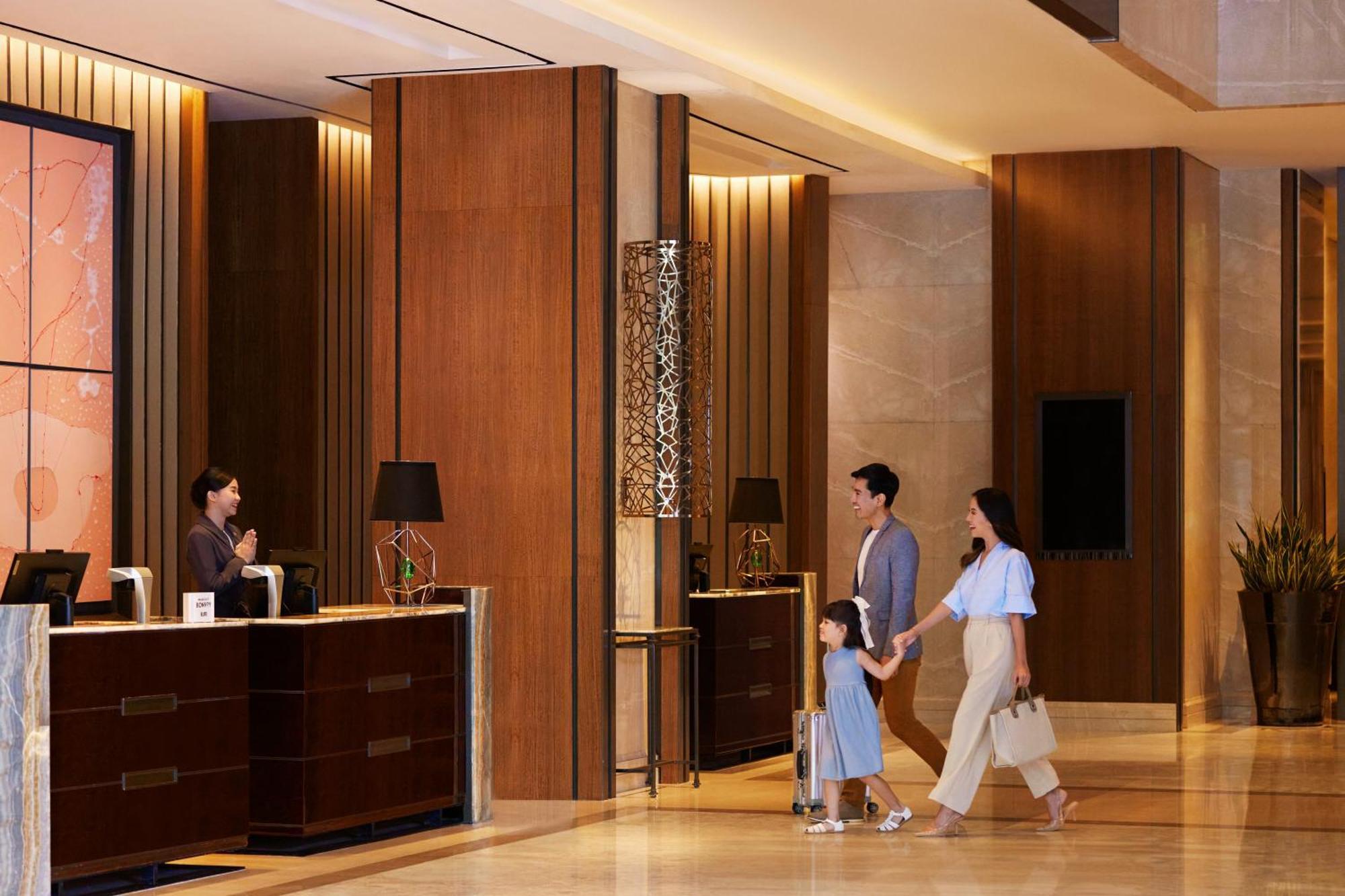 Sheraton Grand Jakarta Gandaria City Hotel Exterior photo